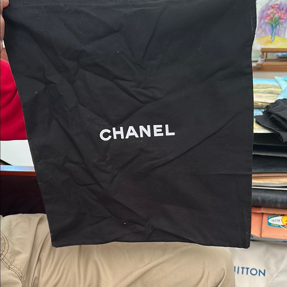 CHANEL Black Storage Bag - Picture 1 of 2